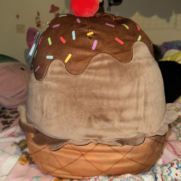 Marta the chocolate ice cream squishmallow NWT - Picture 5 of 6